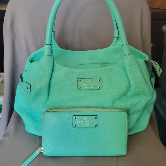 KATE SPADE NY Leather handbag w/matching wallet wallet is NWOT tan inside. - Picture 1 of 10